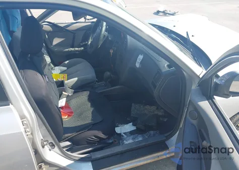 2004 Hyundai Elantra Gls/Gt from USA, damaged, VIN KMHDN46D64U901579